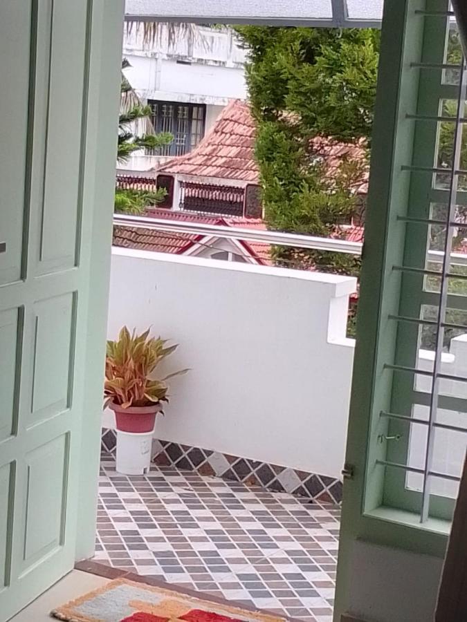 Joseys Homestay Kochi Екстериор снимка